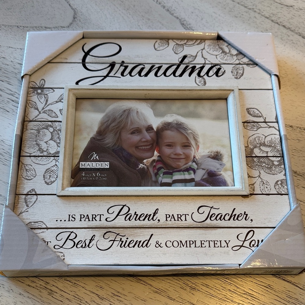 Malden Grandma Photo Frame - Cream and Black